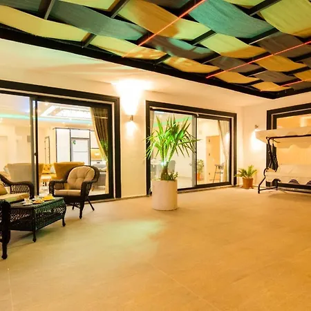 Kalkanda Hamam Sauna Ve Jakuzili Golf Каш