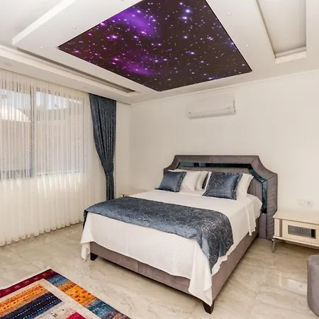 Kalkanda Hamam Sauna Ve Jakuzili Golf Апартаменты Каш