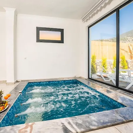 Kalkanda Hamam Sauna Ve Jakuzili Golf Apartmán Kaş