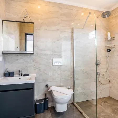 Kalkanda Hamam Sauna Ve Jakuzili Golf Kaş